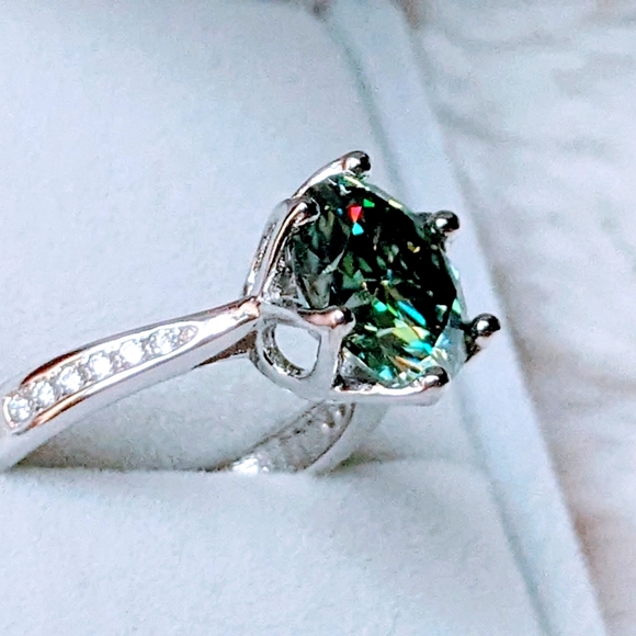 3CT Stunning Authentic Blue Green Moissanite Diamond Alternative Ring, Cathedral - Picture 1 of 13